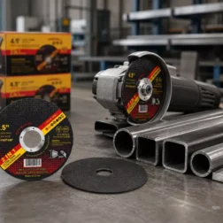 4.5 inch ultra-thin cut off wheel 115×1.2×22.2mm on 115mm angle grinder cutting stainless steel and carbon steel pipes and profiles